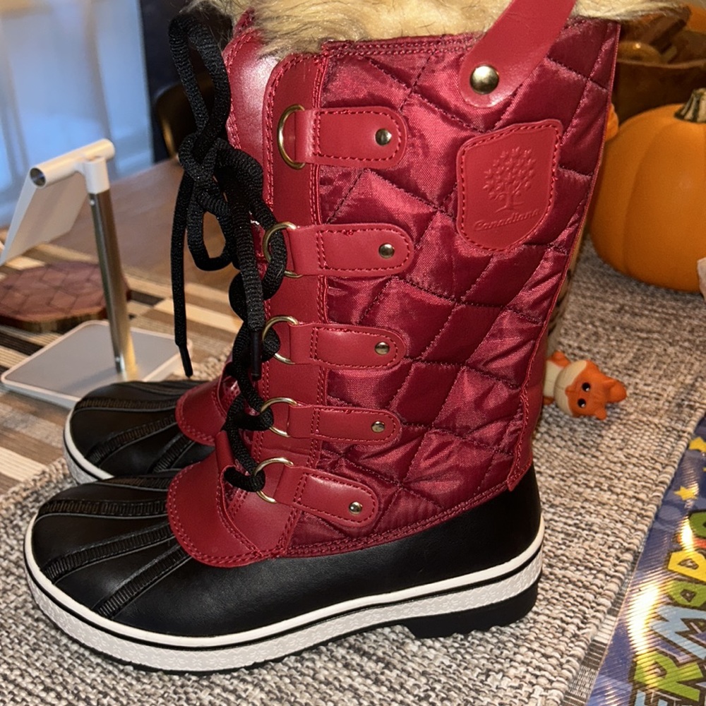 Winter boots size 6